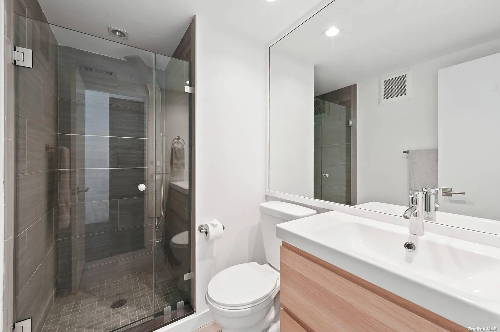 14 Elishas Path, East Hampton, NY, 4 Bedrooms Bedrooms, ,3 BathroomsBathrooms,Residential Lease,Idx,Elishas,0,L3341183 14 Elishas Path, East Hampton, NY, 4 Bedrooms Bedrooms, ,3 BathroomsBathrooms,Residential Lease,Idx,Elishas,0,L3341183