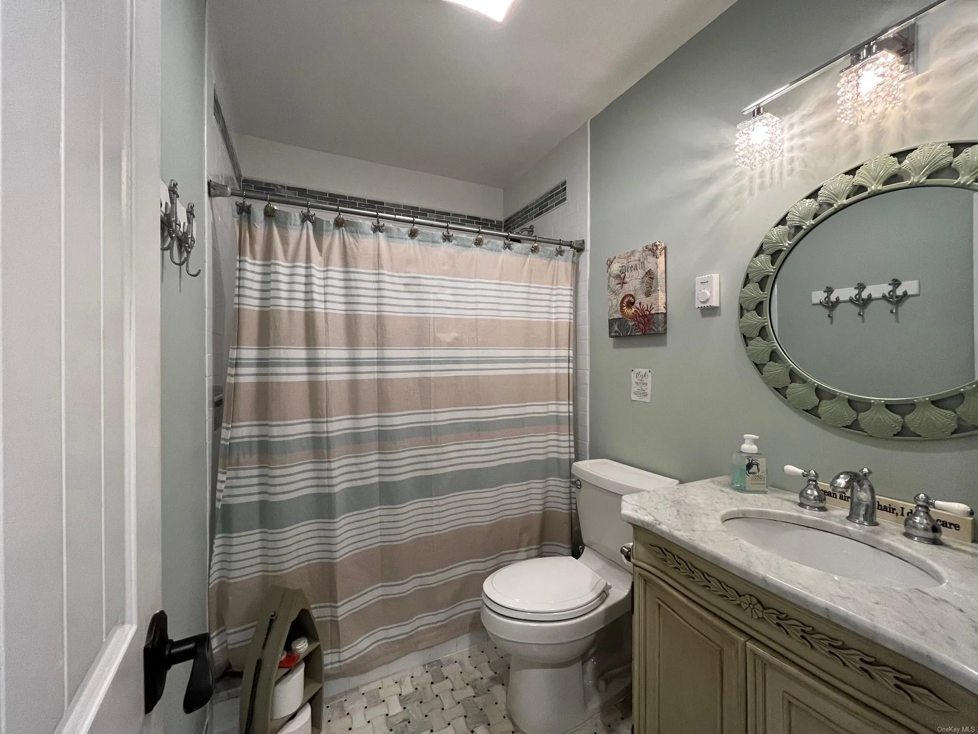 142 Bungalow, Islip, NY, 3 Bedrooms Bedrooms, 7 Rooms Rooms,2 BathroomsBathrooms,Residential Lease,For Rent,Bungalow,0,L3350680 142 Bungalow, Islip, NY, 3 Bedrooms Bedrooms, 7 Rooms Rooms,2 BathroomsBathrooms,Residential Lease,For Rent,Bungalow,0,L3350680