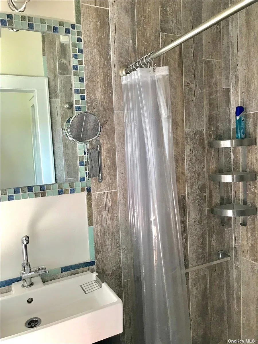 342 Dehnhoff Walk, Islip, NY, 4 Bedroom Bedrooms, 8 Room Rooms,2 BathroomBathrooms,Residential Lease,For Rent,Dehnhoff,0,L3350726 342 Dehnhoff Walk, Islip, NY, 4 Bedroom Bedrooms, 8 Room Rooms,2 BathroomBathrooms,Residential Lease,For Rent,Dehnhoff,0,L3350726
