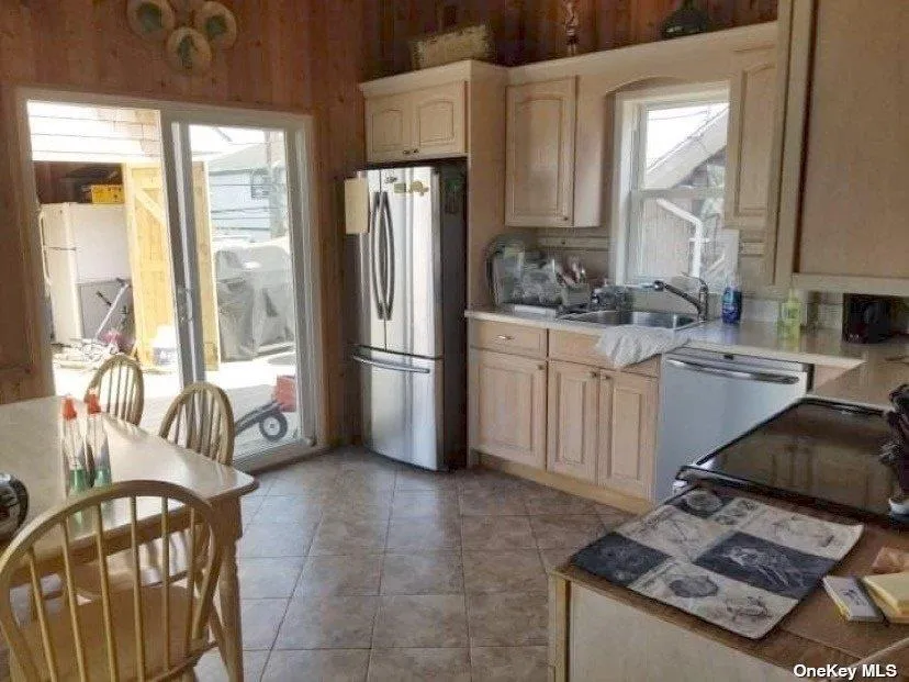 921 Evergreen Walk, Islip, NY, 5 Bedroom Bedrooms, 8 Room Rooms,2 BathroomBathrooms,Residential Lease,For Rent,Evergreen,0,L3351853 921 Evergreen Walk, Islip, NY, 5 Bedroom Bedrooms, 8 Room Rooms,2 BathroomBathrooms,Residential Lease,For Rent,Evergreen,0,L3351853