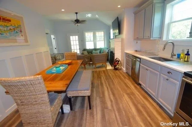 368 Surf Road, Islip, NY, 3 Bedrooms Bedrooms, 7 Rooms Rooms,2 BathroomsBathrooms,Residential Lease,For Rent,Surf,0,L3352272 368 Surf Road, Islip, NY, 3 Bedrooms Bedrooms, 7 Rooms Rooms,2 BathroomsBathrooms,Residential Lease,For Rent,Surf,0,L3352272