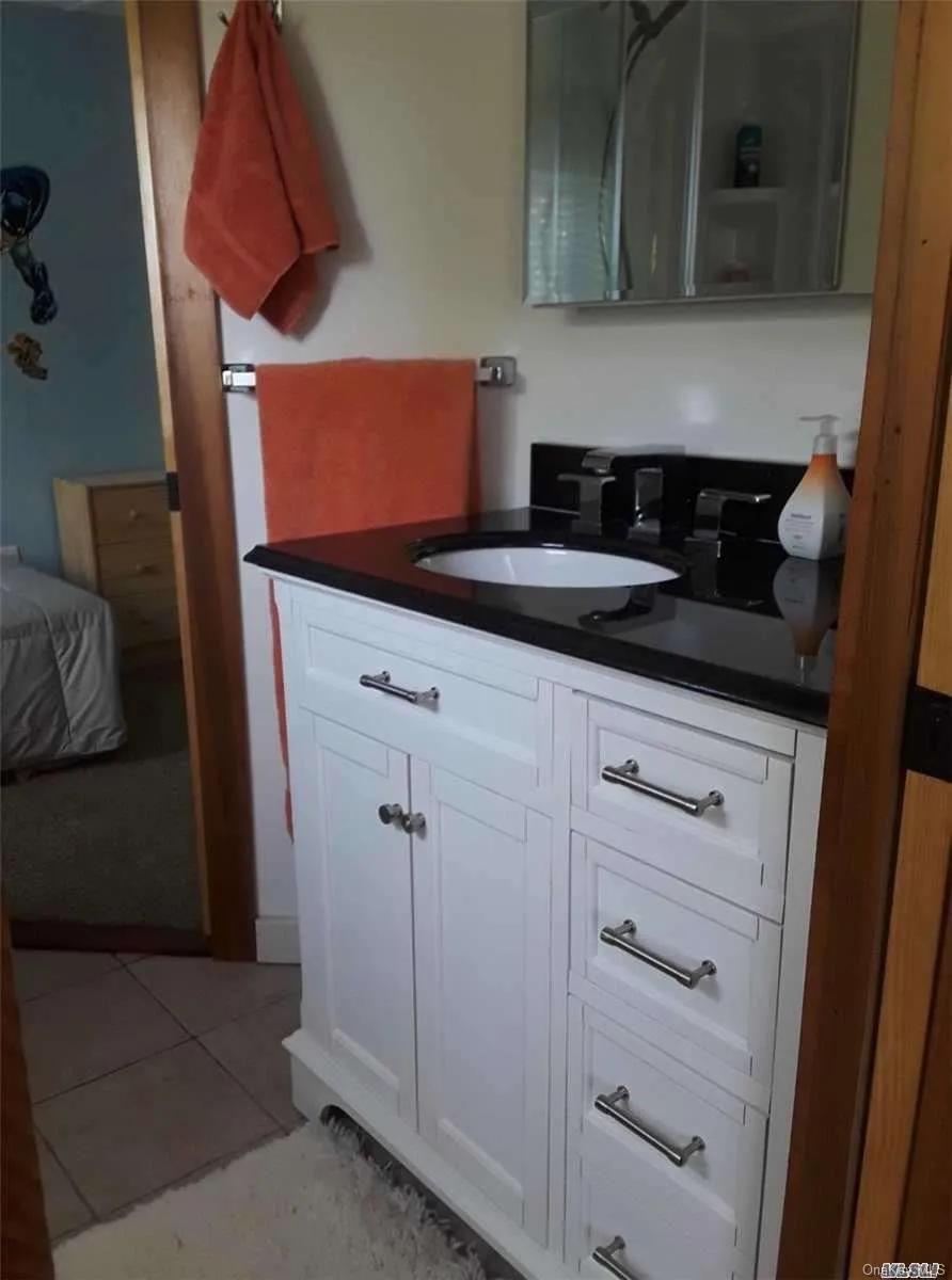 49 Surf, Islip, NY, 4 Bedrooms Bedrooms, 9 Rooms Rooms,3 BathroomsBathrooms,Residential Lease,For Rent,Surf,0,L3353820 49 Surf, Islip, NY, 4 Bedrooms Bedrooms, 9 Rooms Rooms,3 BathroomsBathrooms,Residential Lease,For Rent,Surf,0,L3353820