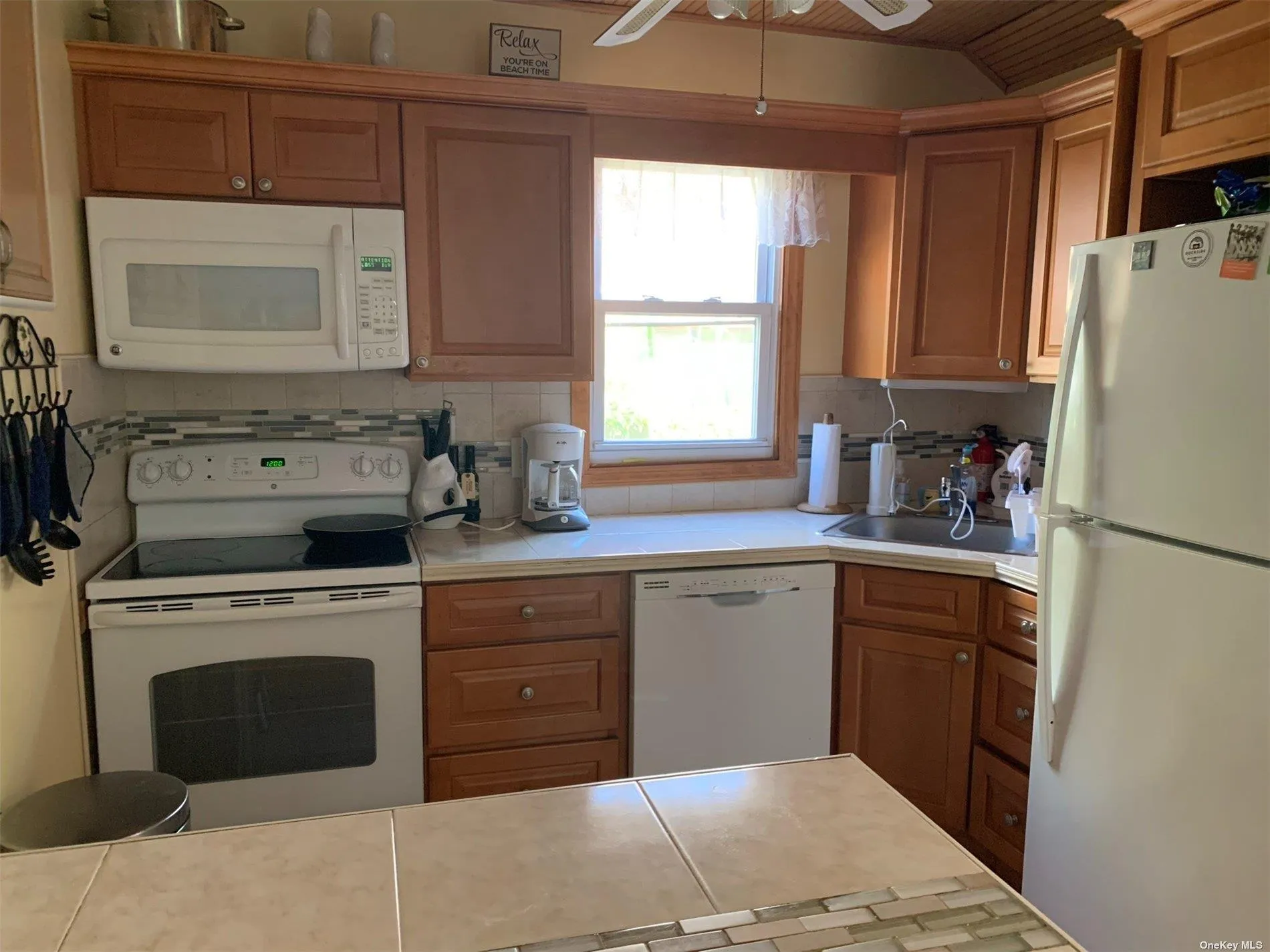 120 Bungalow Walk, Islip, NY, 4 Bedrooms Bedrooms, 8 Rooms Rooms,1 BathroomBathrooms,Residential Lease,For Rent,Bungalow,0,L3354926 120 Bungalow Walk, Islip, NY, 4 Bedrooms Bedrooms, 8 Rooms Rooms,1 BathroomBathrooms,Residential Lease,For Rent,Bungalow,0,L3354926