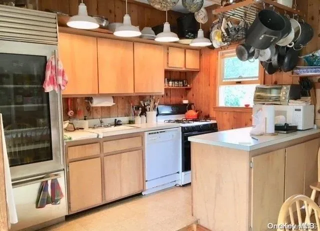 866 Evergreen Walk, Islip, NY, 4 Bedrooms Bedrooms, 6 Rooms Rooms,2 BathroomsBathrooms,Residential Lease,Idx,Evergreen,0,L3365725 866 Evergreen Walk, Islip, NY, 4 Bedrooms Bedrooms, 6 Rooms Rooms,2 BathroomsBathrooms,Residential Lease,Idx,Evergreen,0,L3365725