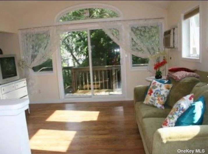 201 Cottage Walk, Islip, NY, 5 Bedrooms Bedrooms, 8 Rooms Rooms,2 BathroomsBathrooms,Residential Lease,For Rent,Cottage,0,L3367643 201 Cottage Walk, Islip, NY, 5 Bedrooms Bedrooms, 8 Rooms Rooms,2 BathroomsBathrooms,Residential Lease,For Rent,Cottage,0,L3367643