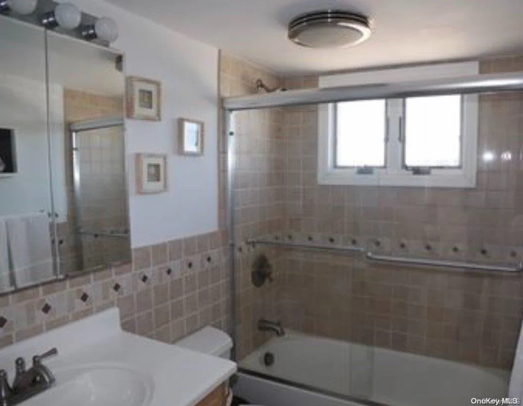 38 Oneida Street, Brookhaven, NY, 5 Bedrooms Bedrooms, 8 Rooms Rooms,2 BathroomsBathrooms,Residential Lease,For Rent,Oneida,0,L3367663 38 Oneida Street, Brookhaven, NY, 5 Bedrooms Bedrooms, 8 Rooms Rooms,2 BathroomsBathrooms,Residential Lease,For Rent,Oneida,0,L3367663