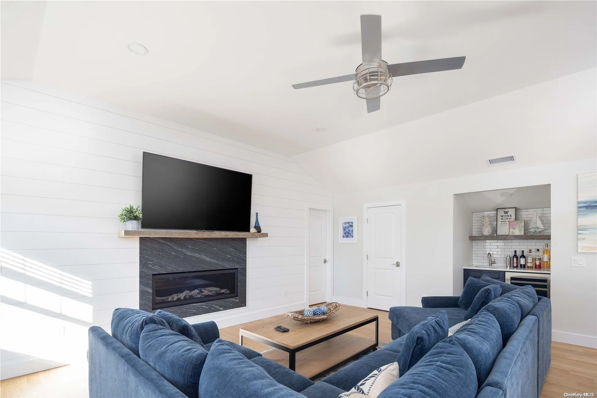 935 Southern Cross Road, Southold, NY, 4 Bedrooms Bedrooms, 8 Rooms Rooms,4 BathroomsBathrooms,Residential Lease,Idx,Southern Cross,0,L3371622 935 Southern Cross Road, Southold, NY, 4 Bedrooms Bedrooms, 8 Rooms Rooms,4 BathroomsBathrooms,Residential Lease,Idx,Southern Cross,0,L3371622