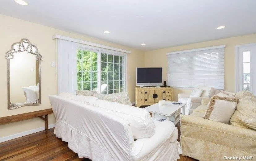 748 Ocean Breeze Walk, Islip, NY, 4 Bedrooms Bedrooms, 7 Rooms Rooms,2 BathroomsBathrooms,Residential Lease,Idx,Ocean Breeze,0,L3376085 748 Ocean Breeze Walk, Islip, NY, 4 Bedrooms Bedrooms, 7 Rooms Rooms,2 BathroomsBathrooms,Residential Lease,Idx,Ocean Breeze,0,L3376085