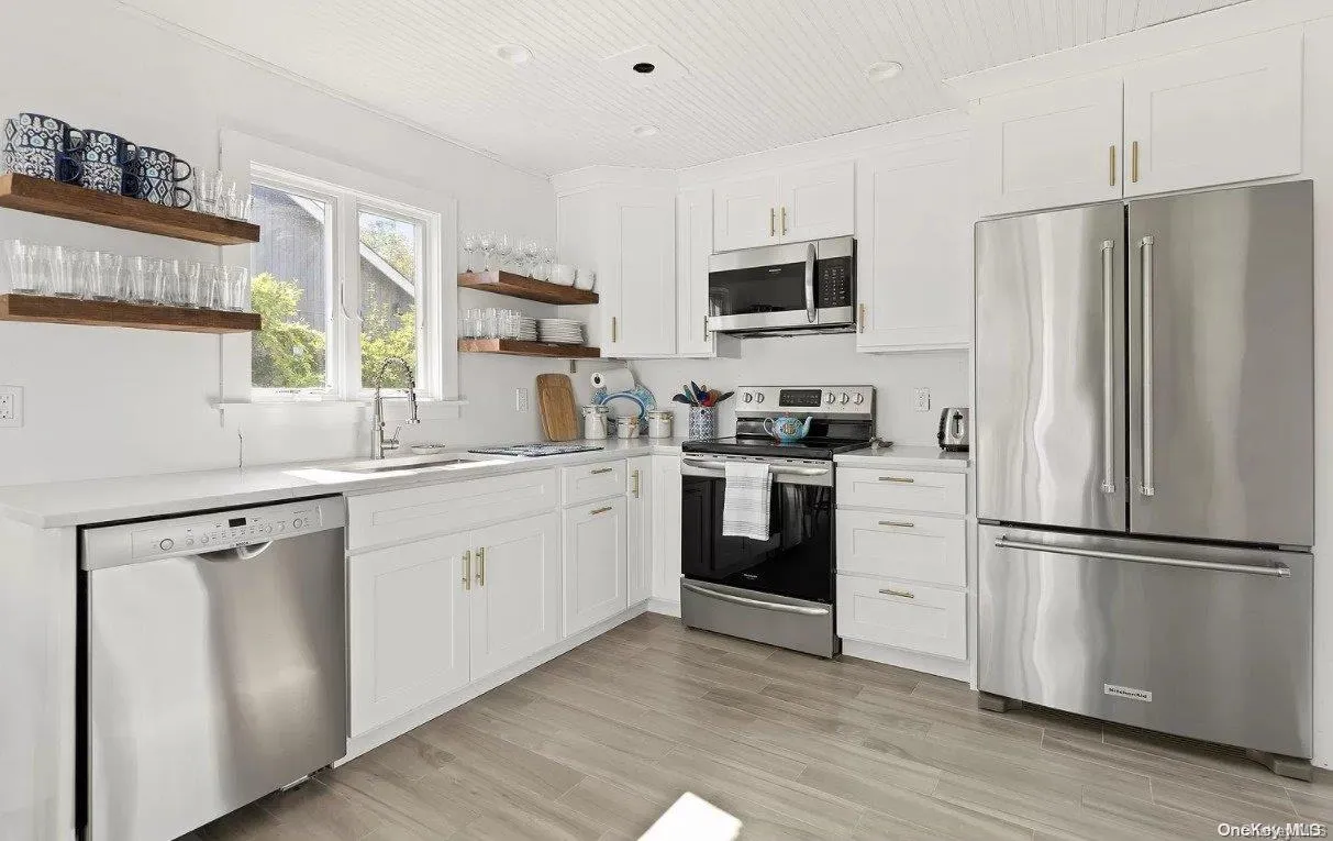 603 Bayberry Walk, Islip, NY, 4 Bedrooms Bedrooms, 6 Rooms Rooms,2 BathroomsBathrooms,Residential Lease,For Rent,Bayberry,0,L3376734 603 Bayberry Walk, Islip, NY, 4 Bedrooms Bedrooms, 6 Rooms Rooms,2 BathroomsBathrooms,Residential Lease,For Rent,Bayberry,0,L3376734