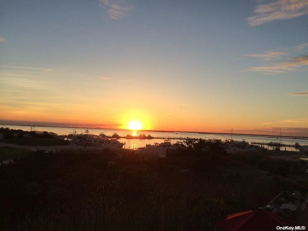 12 Sea Breeze Walk, Islip, NY, 4 Bedrooms Bedrooms, 7 Rooms Rooms,2 BathroomsBathrooms,Residential Lease,For Rent,Sea Breeze,0,L3376915 12 Sea Breeze Walk, Islip, NY, 4 Bedrooms Bedrooms, 7 Rooms Rooms,2 BathroomsBathrooms,Residential Lease,For Rent,Sea Breeze,0,L3376915