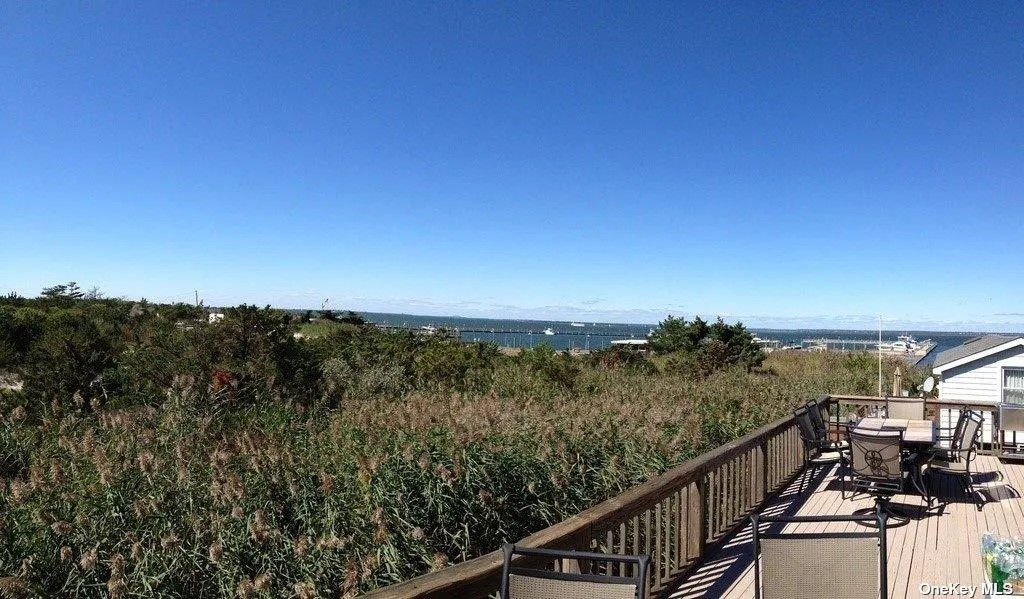 12 Sea Breeze Walk, Islip, NY, 4 Bedroom Bedrooms, 7 Room Rooms,2 BathroomBathrooms,Residential Lease,For Rent,Sea Breeze,0,L3376915 12 Sea Breeze Walk, Islip, NY, 4 Bedroom Bedrooms, 7 Room Rooms,2 BathroomBathrooms,Residential Lease,For Rent,Sea Breeze,0,L3376915