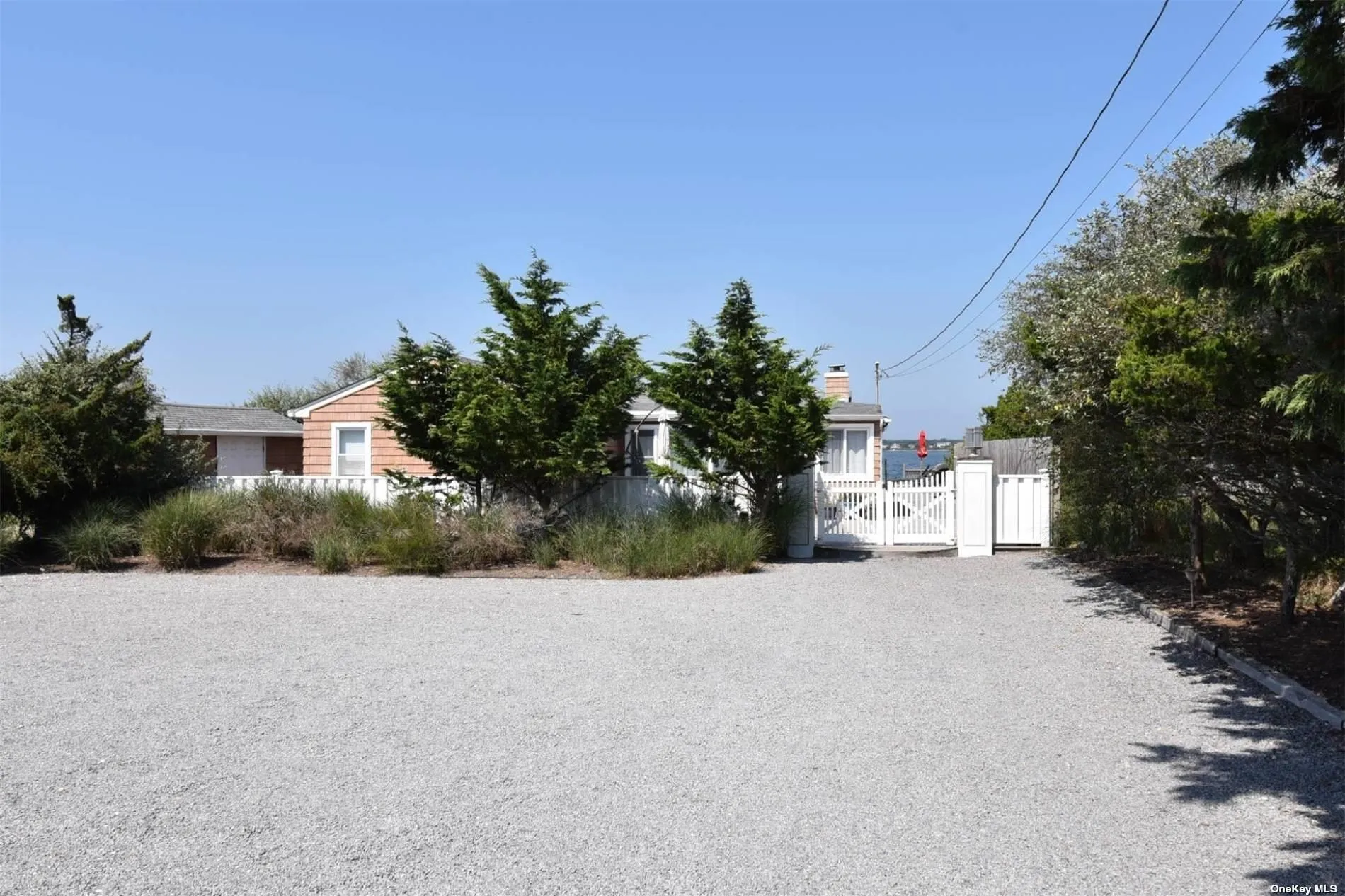 620 Dune Road, Southampton, NY, 3 Bedrooms Bedrooms, 5 Rooms Rooms,2 BathroomsBathrooms,Residential Lease,Idx,Dune,0,L3377281 620 Dune Road, Southampton, NY, 3 Bedrooms Bedrooms, 5 Rooms Rooms,2 BathroomsBathrooms,Residential Lease,Idx,Dune,0,L3377281