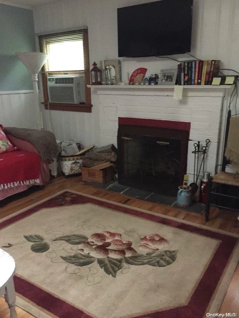 821 Evergreen, Islip, NY, 3 Bedrooms Bedrooms, 7 Rooms Rooms,2 BathroomsBathrooms,Residential Lease,For Rent,Evergreen,0,L3381075 821 Evergreen, Islip, NY, 3 Bedrooms Bedrooms, 7 Rooms Rooms,2 BathroomsBathrooms,Residential Lease,For Rent,Evergreen,0,L3381075