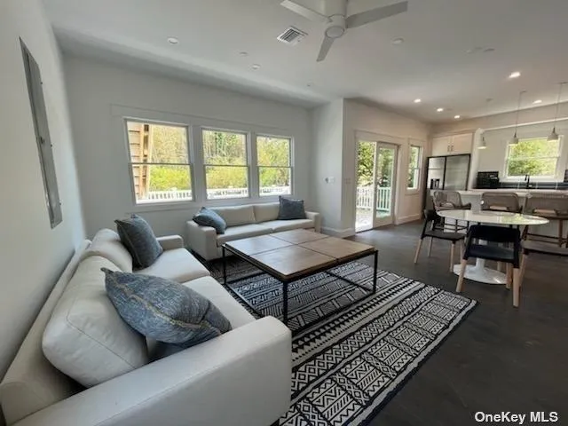 570 Bayberry Walk, Islip, NY, 4 Bedrooms Bedrooms, 8 Rooms Rooms,3 BathroomsBathrooms,Residential Lease,For Rent,Bayberry,0,L3397769 570 Bayberry Walk, Islip, NY, 4 Bedrooms Bedrooms, 8 Rooms Rooms,3 BathroomsBathrooms,Residential Lease,For Rent,Bayberry,0,L3397769