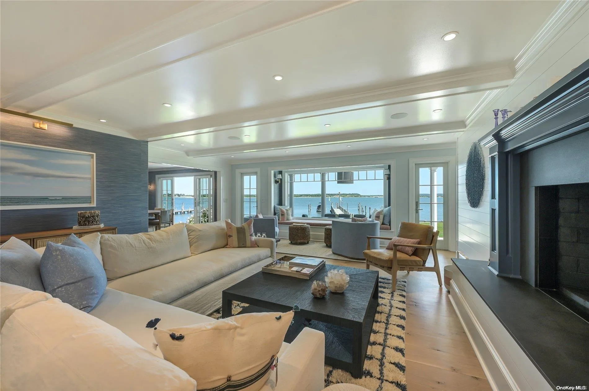 Common Living Room Common Living Room