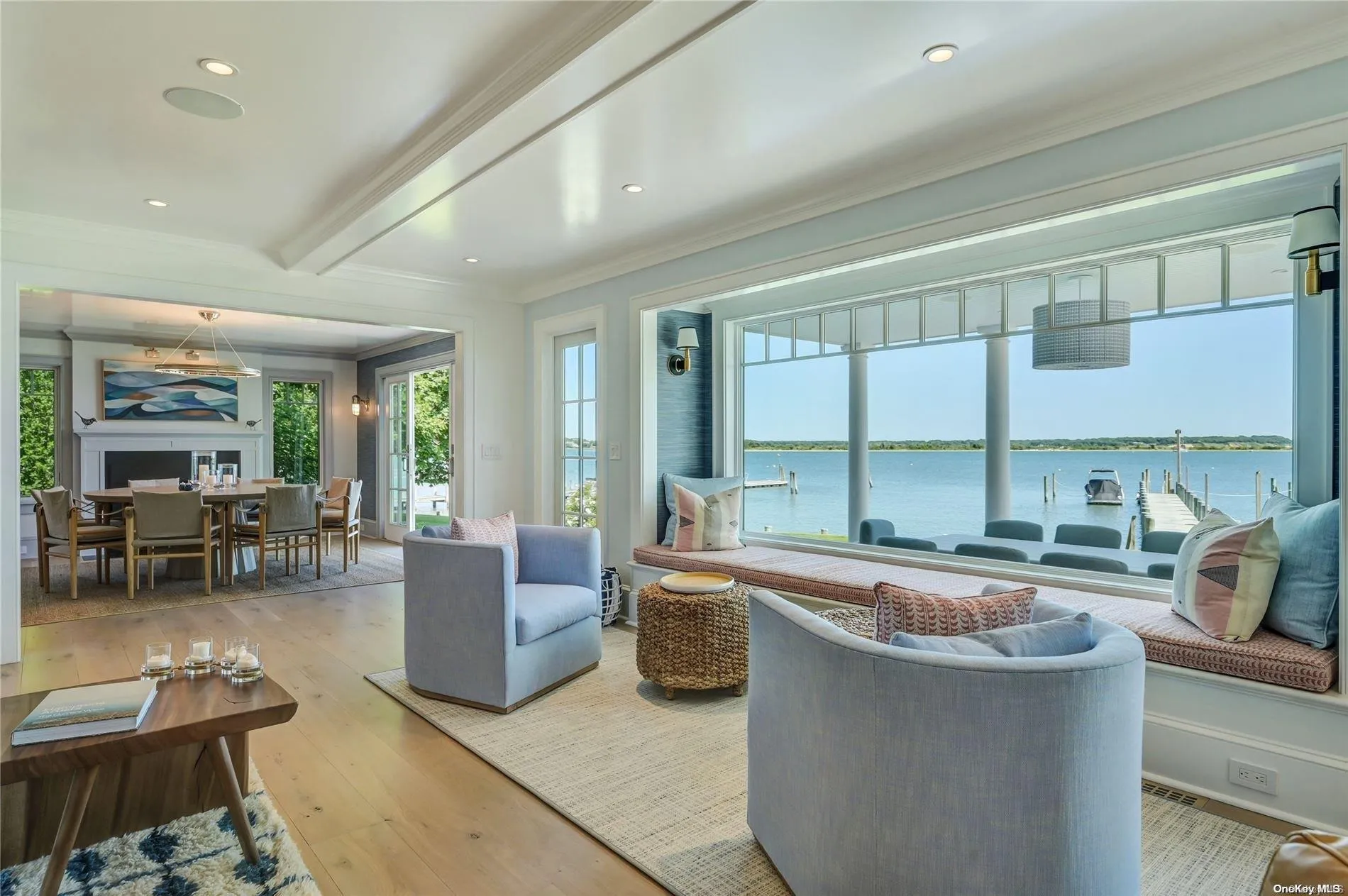 Common Living Room Common Living Room