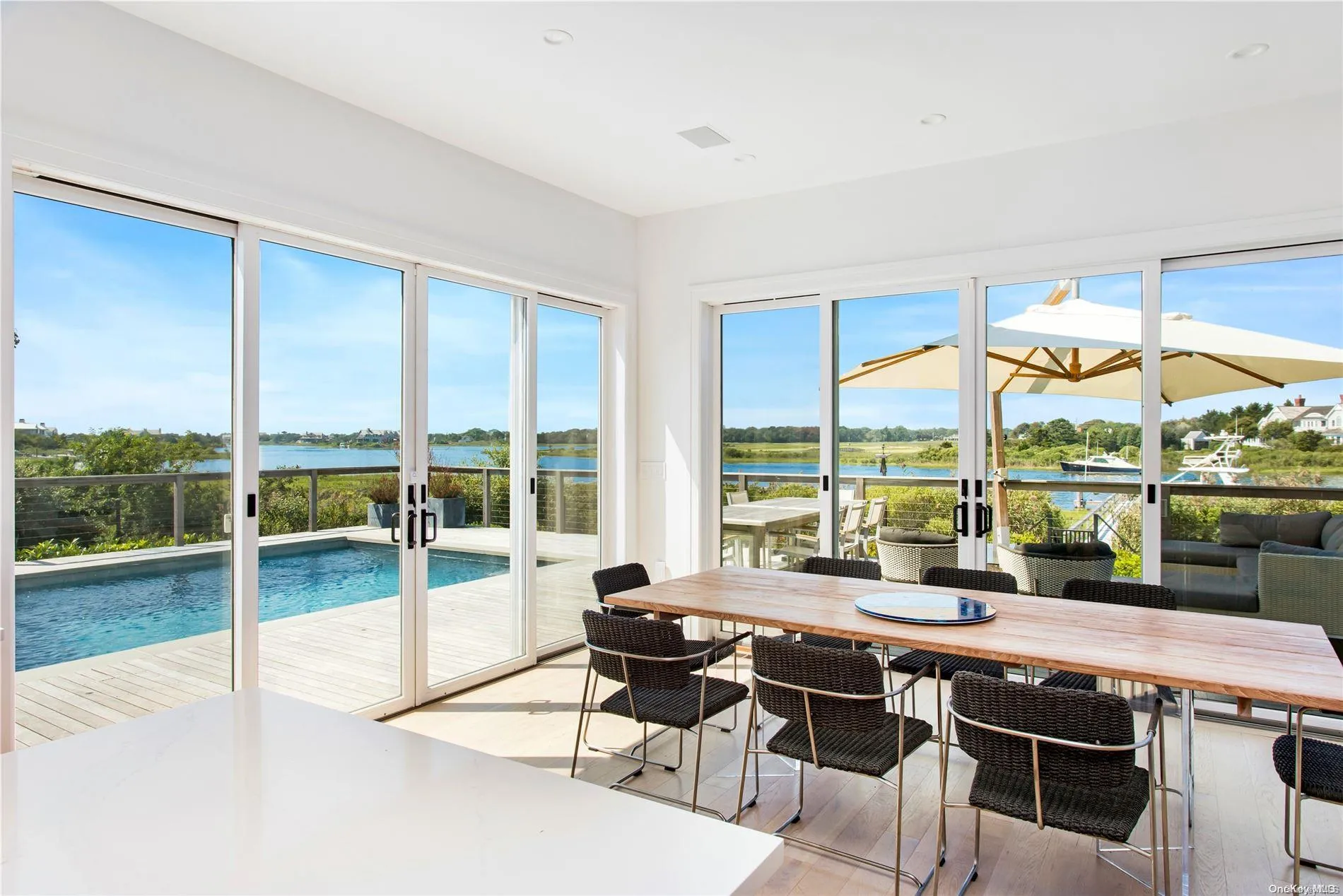 Enjoy Waterfront dining Enjoy Waterfront dining