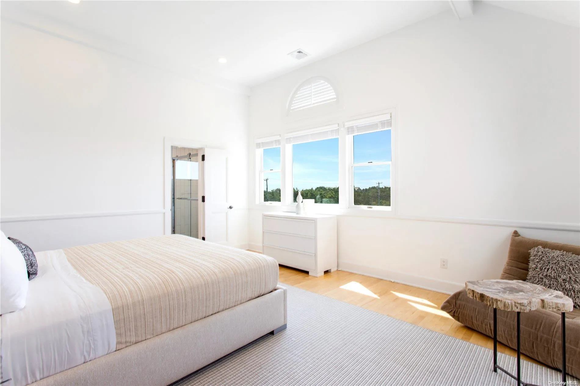 Ensuite Guest bed 2 of 6 Ensuite Guest bed 2 of 6