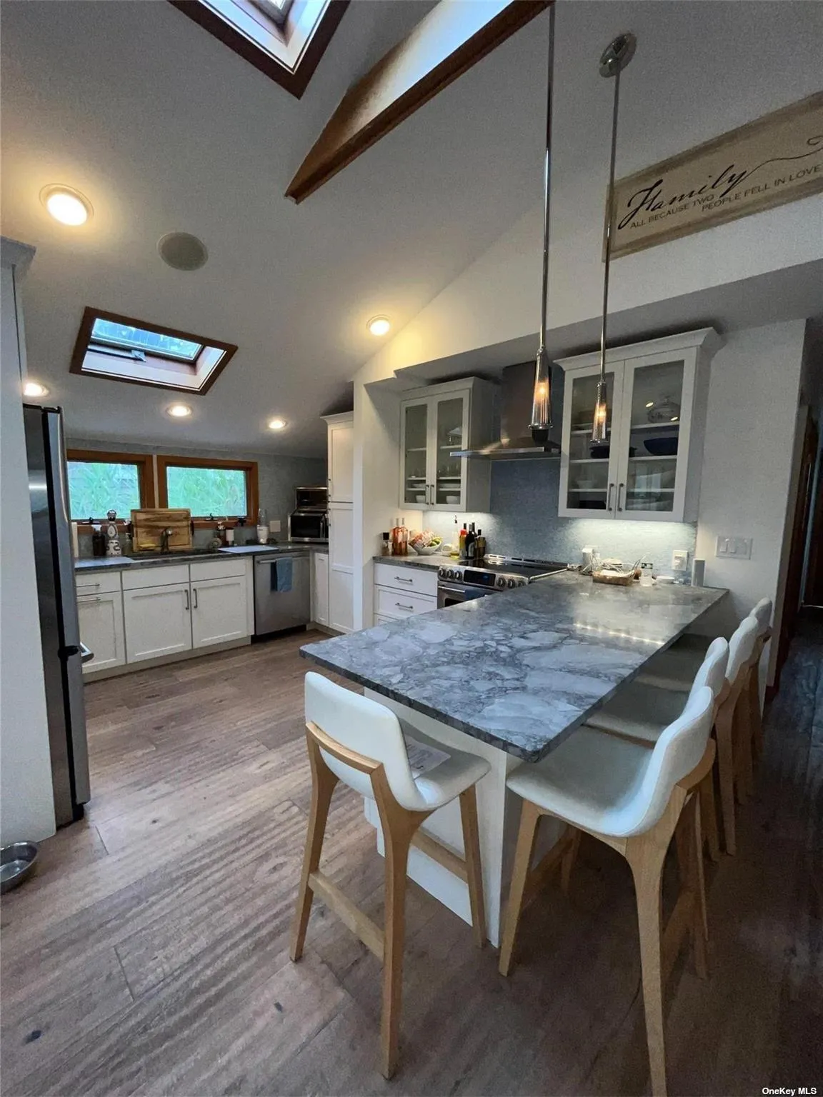 197 Cottage Walk, Islip, NY, 4 Bedrooms Bedrooms, 7 Rooms Rooms,2 BathroomsBathrooms,Residential Lease,For Rent,Cottage,0,L3419767 197 Cottage Walk, Islip, NY, 4 Bedrooms Bedrooms, 7 Rooms Rooms,2 BathroomsBathrooms,Residential Lease,For Rent,Cottage,0,L3419767