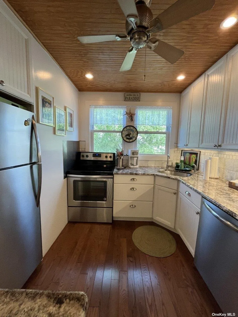 462 Dehnhoff Walk, Islip, NY, 3 Bedrooms Bedrooms, 7 Rooms Rooms,1 BathroomBathrooms,Residential Lease,For Rent,Dehnhoff,0,L3422303 462 Dehnhoff Walk, Islip, NY, 3 Bedrooms Bedrooms, 7 Rooms Rooms,1 BathroomBathrooms,Residential Lease,For Rent,Dehnhoff,0,L3422303