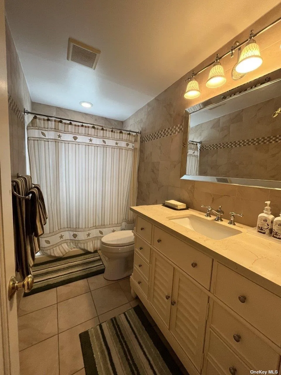 462 Dehnhoff Walk, Islip, NY, 3 Bedrooms Bedrooms, 7 Rooms Rooms,1 BathroomBathrooms,Residential Lease,For Rent,Dehnhoff,0,L3422303 462 Dehnhoff Walk, Islip, NY, 3 Bedrooms Bedrooms, 7 Rooms Rooms,1 BathroomBathrooms,Residential Lease,For Rent,Dehnhoff,0,L3422303