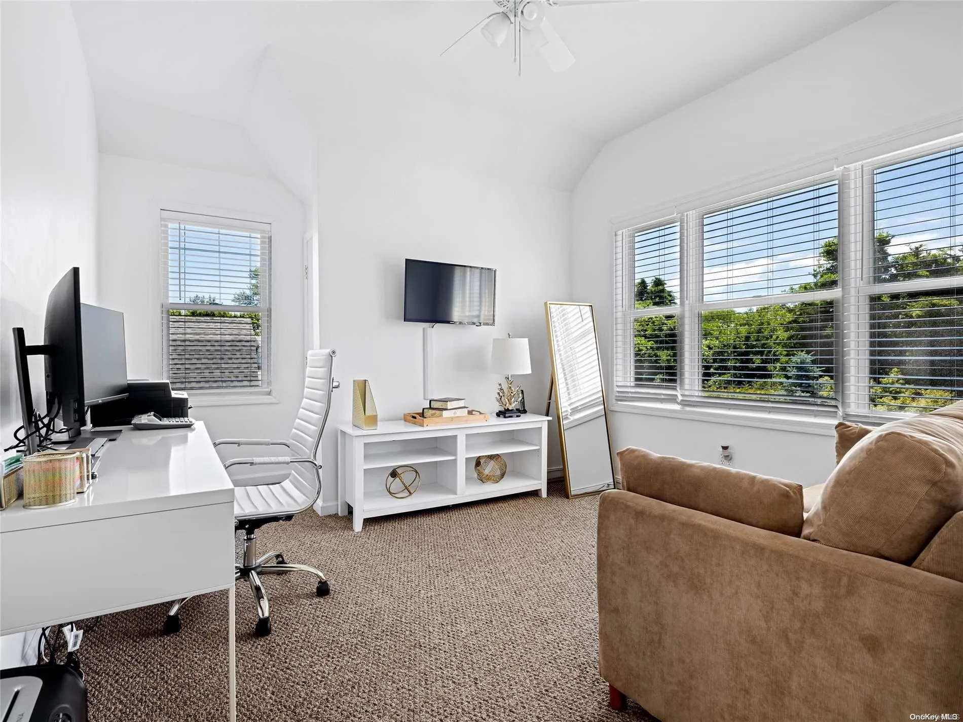 Bedroom 6 - Office Bedroom 6 - Office