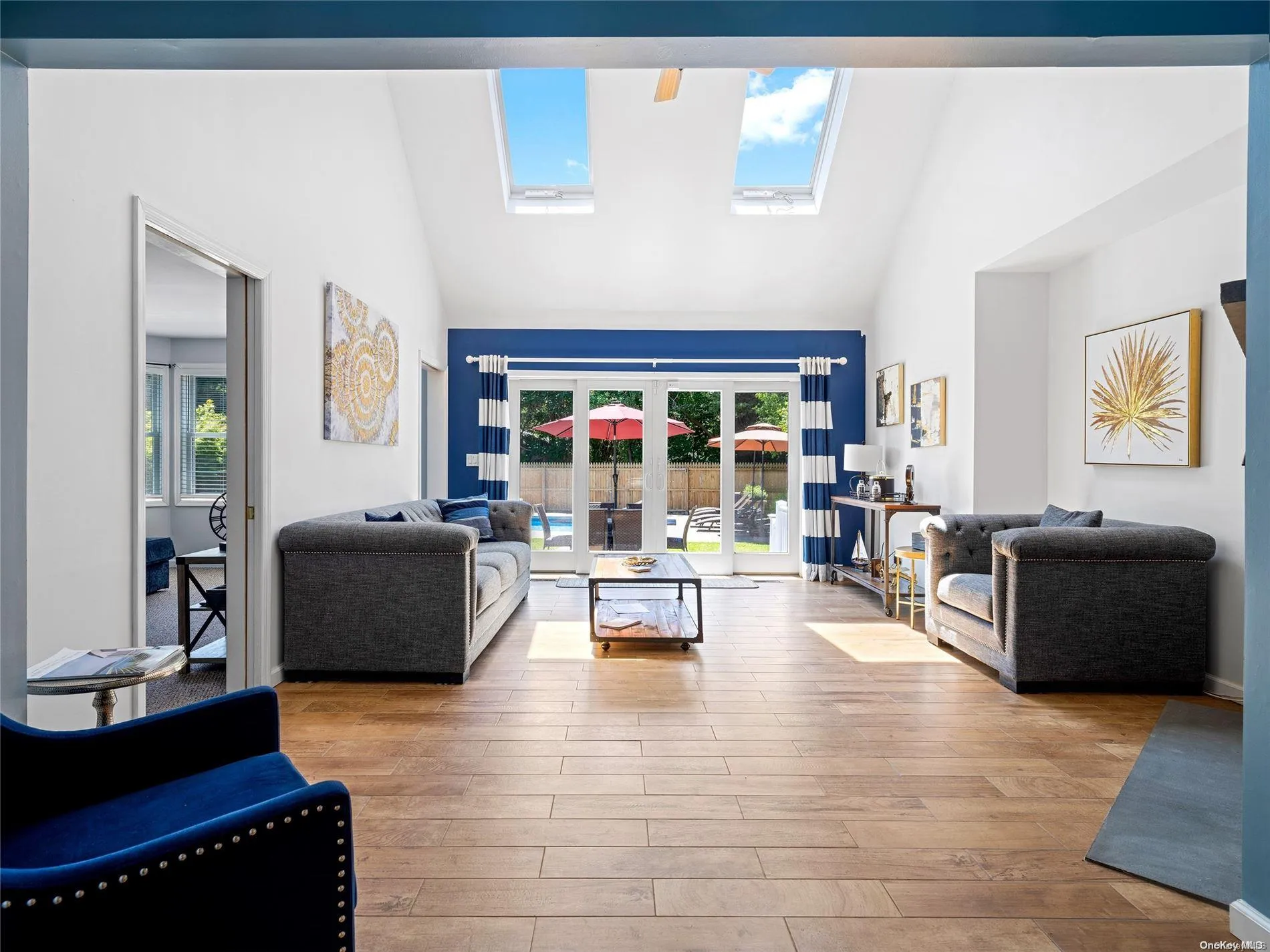 Sitting Room pic 2 Sitting Room pic 2