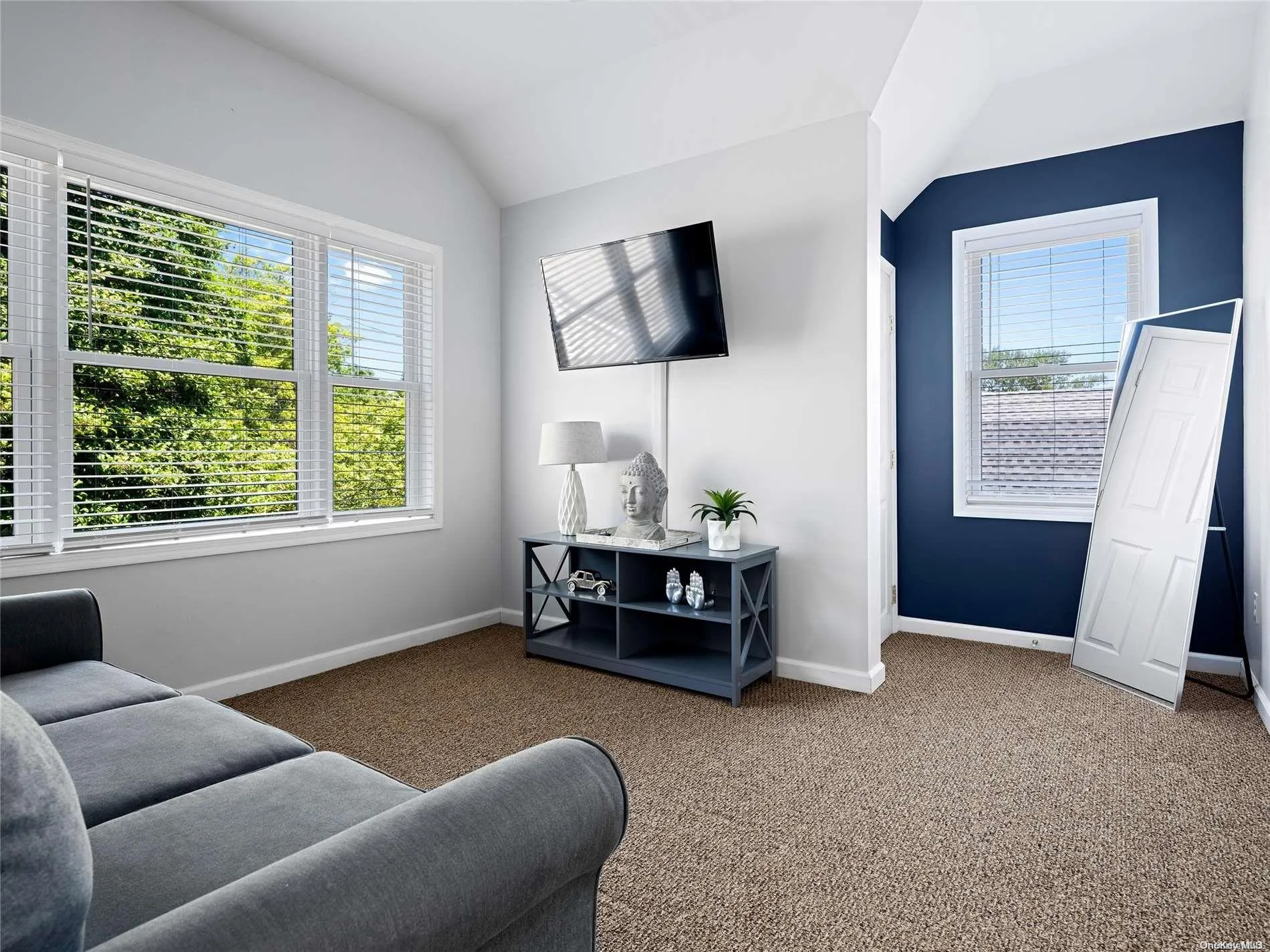 Bedroom 5 - Denim Room Bedroom 5 - Denim Room