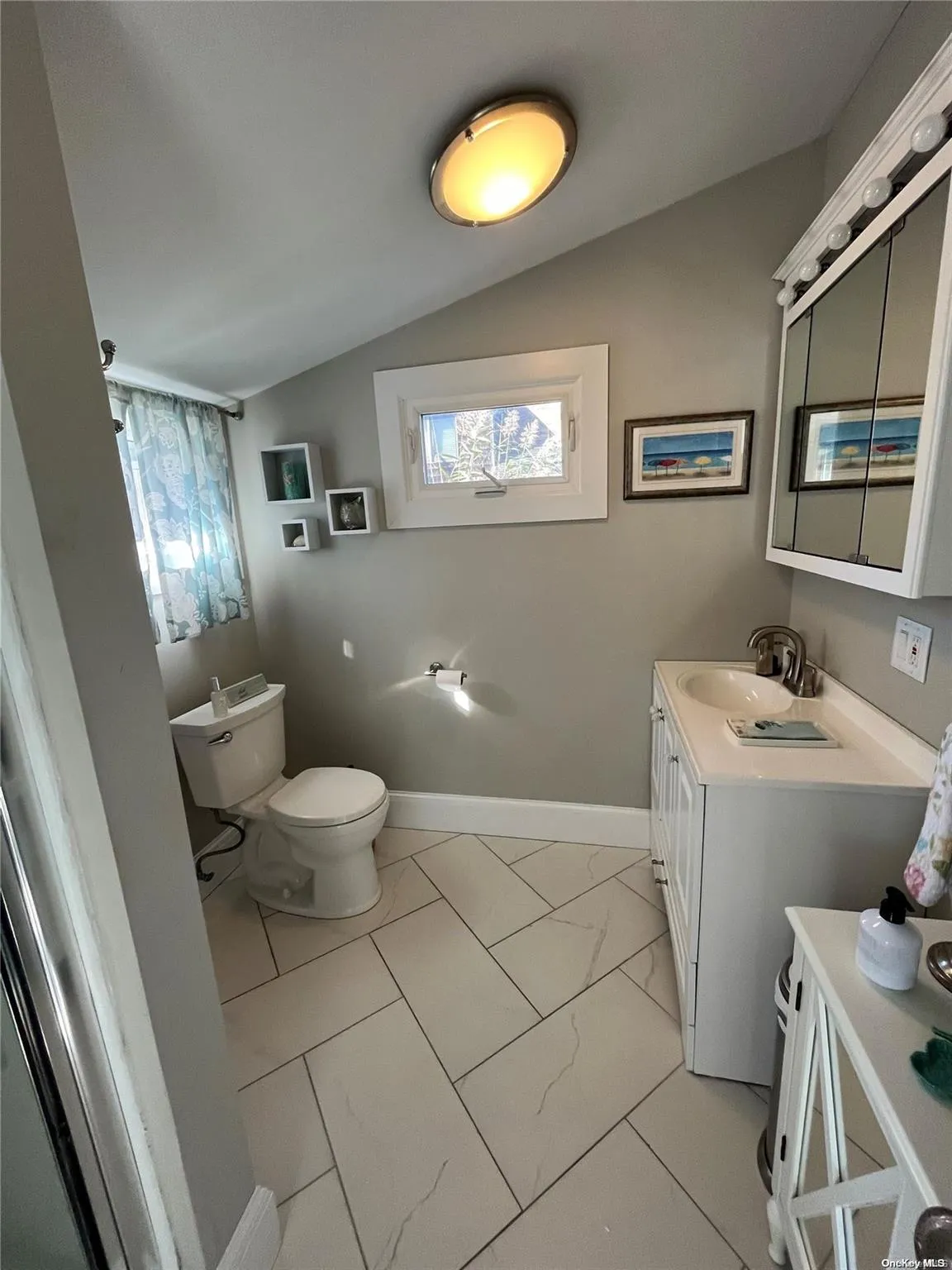 647 Ocean Breeze, Islip, NY, 3 Bedrooms Bedrooms, 7 Rooms Rooms,1 BathroomBathrooms,Residential Lease,Idx,Ocean Breeze,0,L3437435 647 Ocean Breeze, Islip, NY, 3 Bedrooms Bedrooms, 7 Rooms Rooms,1 BathroomBathrooms,Residential Lease,Idx,Ocean Breeze,0,L3437435