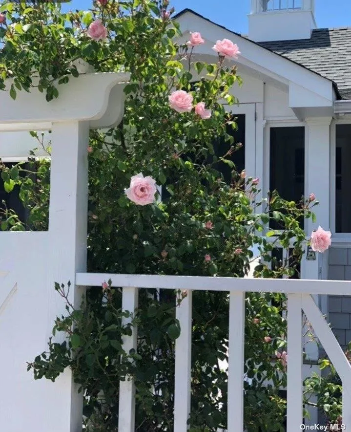 647 Ocean Breeze, Islip, NY, 3 Bedroom Bedrooms, 7 Room Rooms,1 BathroomBathrooms,Residential Lease,For Rent,Ocean Breeze,0,L3437435 647 Ocean Breeze, Islip, NY, 3 Bedroom Bedrooms, 7 Room Rooms,1 BathroomBathrooms,Residential Lease,For Rent,Ocean Breeze,0,L3437435