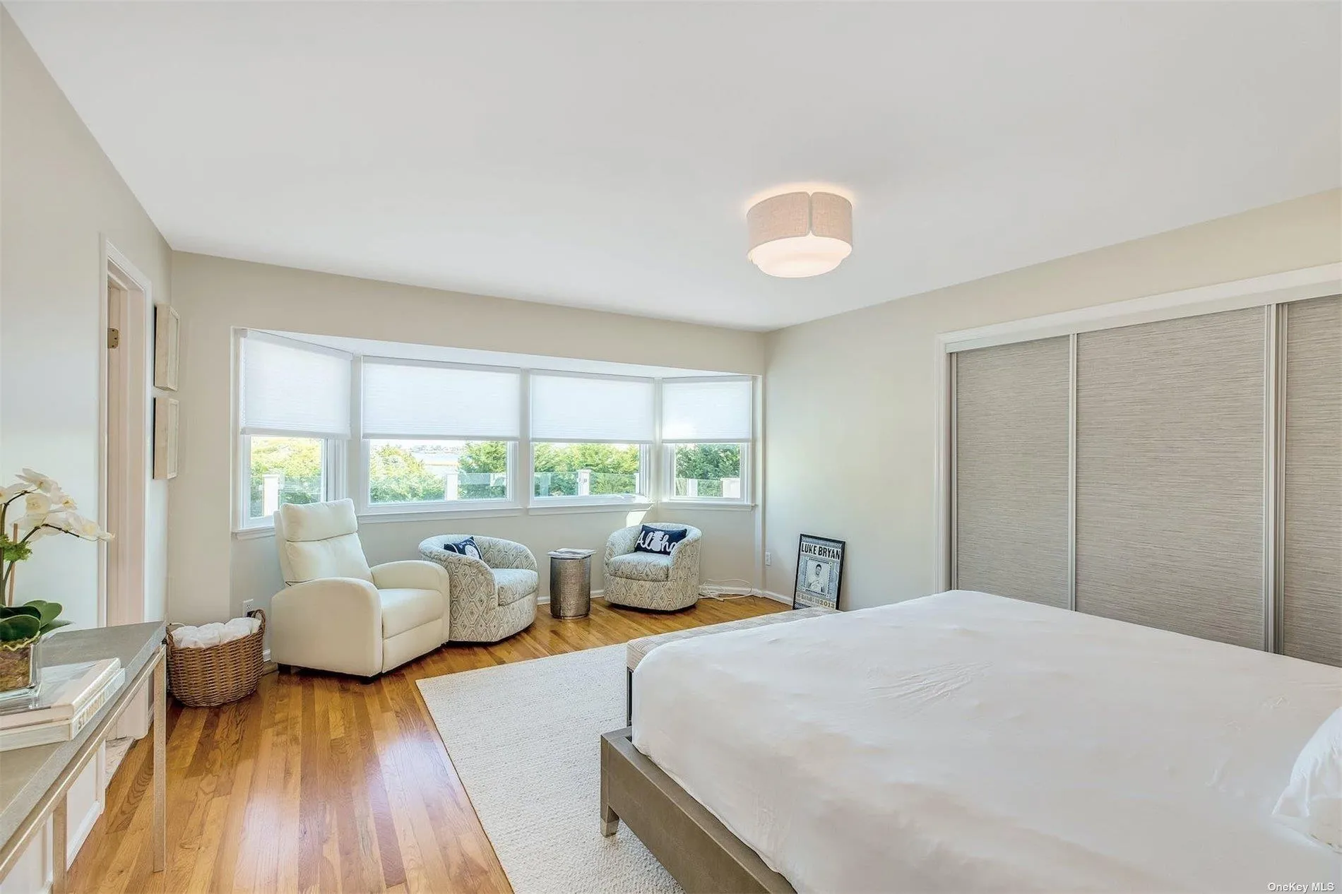 25 Exchange, Southampton, NY, 5 Bedrooms Bedrooms, 8 Rooms Rooms,3 BathroomsBathrooms,Residential Lease,For Rent,Exchange,0,L3438374 25 Exchange, Southampton, NY, 5 Bedrooms Bedrooms, 8 Rooms Rooms,3 BathroomsBathrooms,Residential Lease,For Rent,Exchange,0,L3438374