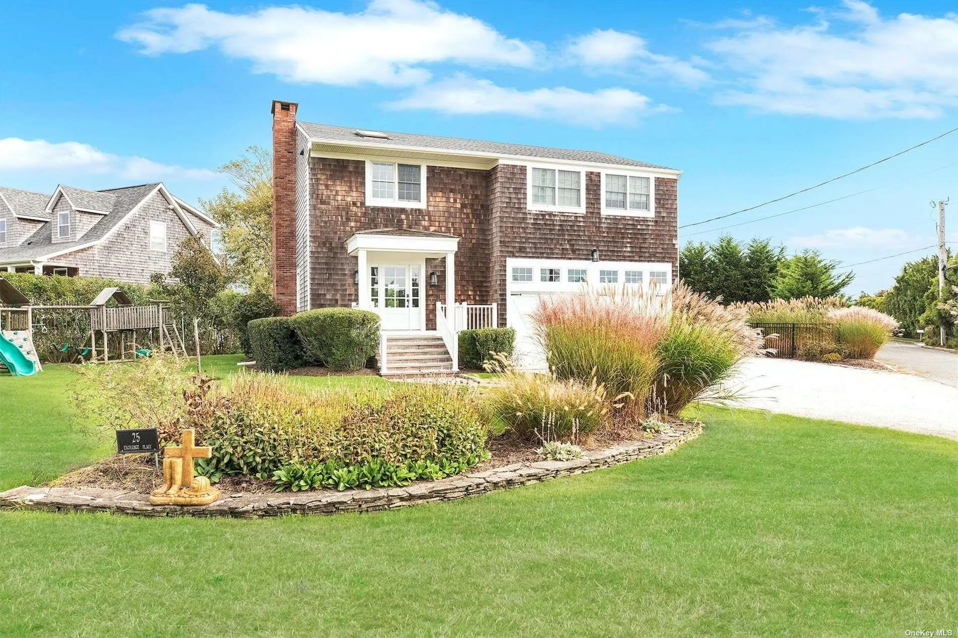 25 Exchange, Southampton, NY, 5 Bedrooms Bedrooms, 8 Rooms Rooms,3 BathroomsBathrooms,Residential Lease,For Rent,Exchange,0,L3438374 25 Exchange, Southampton, NY, 5 Bedrooms Bedrooms, 8 Rooms Rooms,3 BathroomsBathrooms,Residential Lease,For Rent,Exchange,0,L3438374