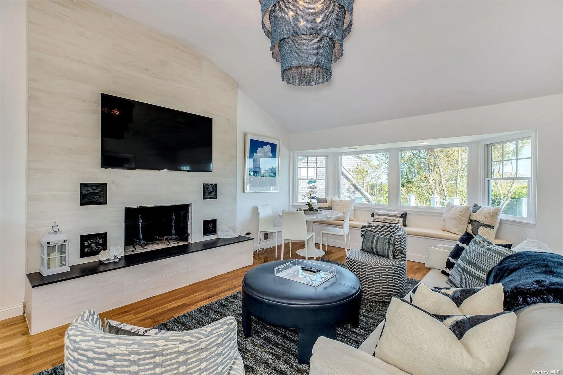 25 Exchange, Southampton, NY, 5 Bedrooms Bedrooms, 8 Rooms Rooms,3 BathroomsBathrooms,Residential Lease,For Rent,Exchange,0,L3438374 25 Exchange, Southampton, NY, 5 Bedrooms Bedrooms, 8 Rooms Rooms,3 BathroomsBathrooms,Residential Lease,For Rent,Exchange,0,L3438374