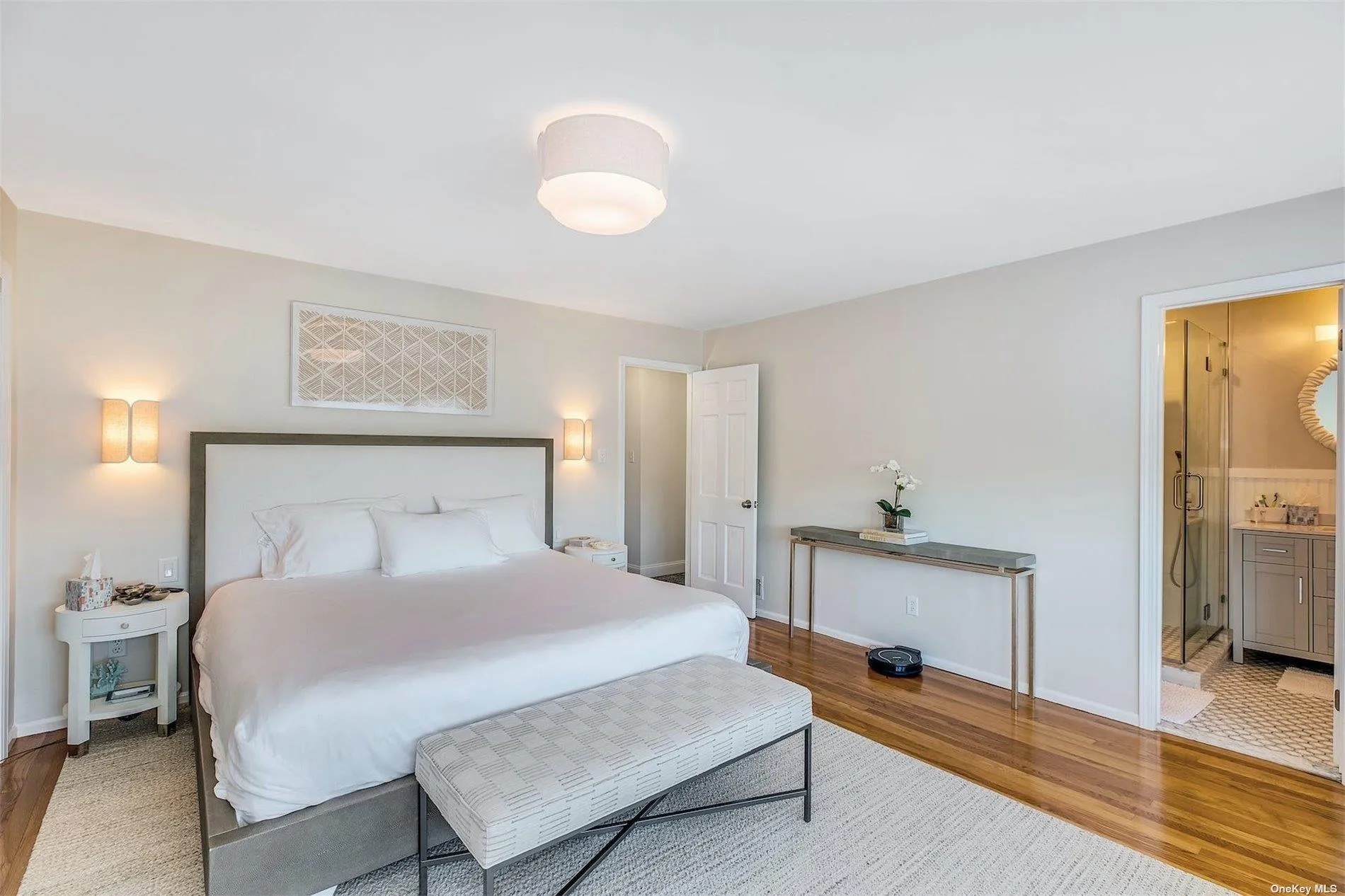 25 Exchange, Southampton, NY, 5 Bedrooms Bedrooms, 8 Rooms Rooms,3 BathroomsBathrooms,Residential Lease,For Rent,Exchange,0,L3438374 25 Exchange, Southampton, NY, 5 Bedrooms Bedrooms, 8 Rooms Rooms,3 BathroomsBathrooms,Residential Lease,For Rent,Exchange,0,L3438374