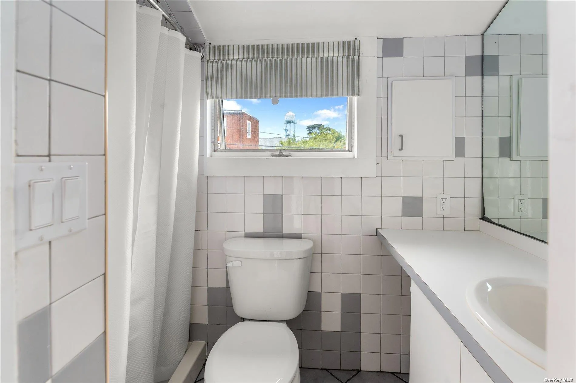 300 Cottage Walk, Islip, NY, 5 Bedrooms Bedrooms, 7 Rooms Rooms,3 BathroomsBathrooms,Residential Lease,For Rent,Cottage,0,L3441573 300 Cottage Walk, Islip, NY, 5 Bedrooms Bedrooms, 7 Rooms Rooms,3 BathroomsBathrooms,Residential Lease,For Rent,Cottage,0,L3441573