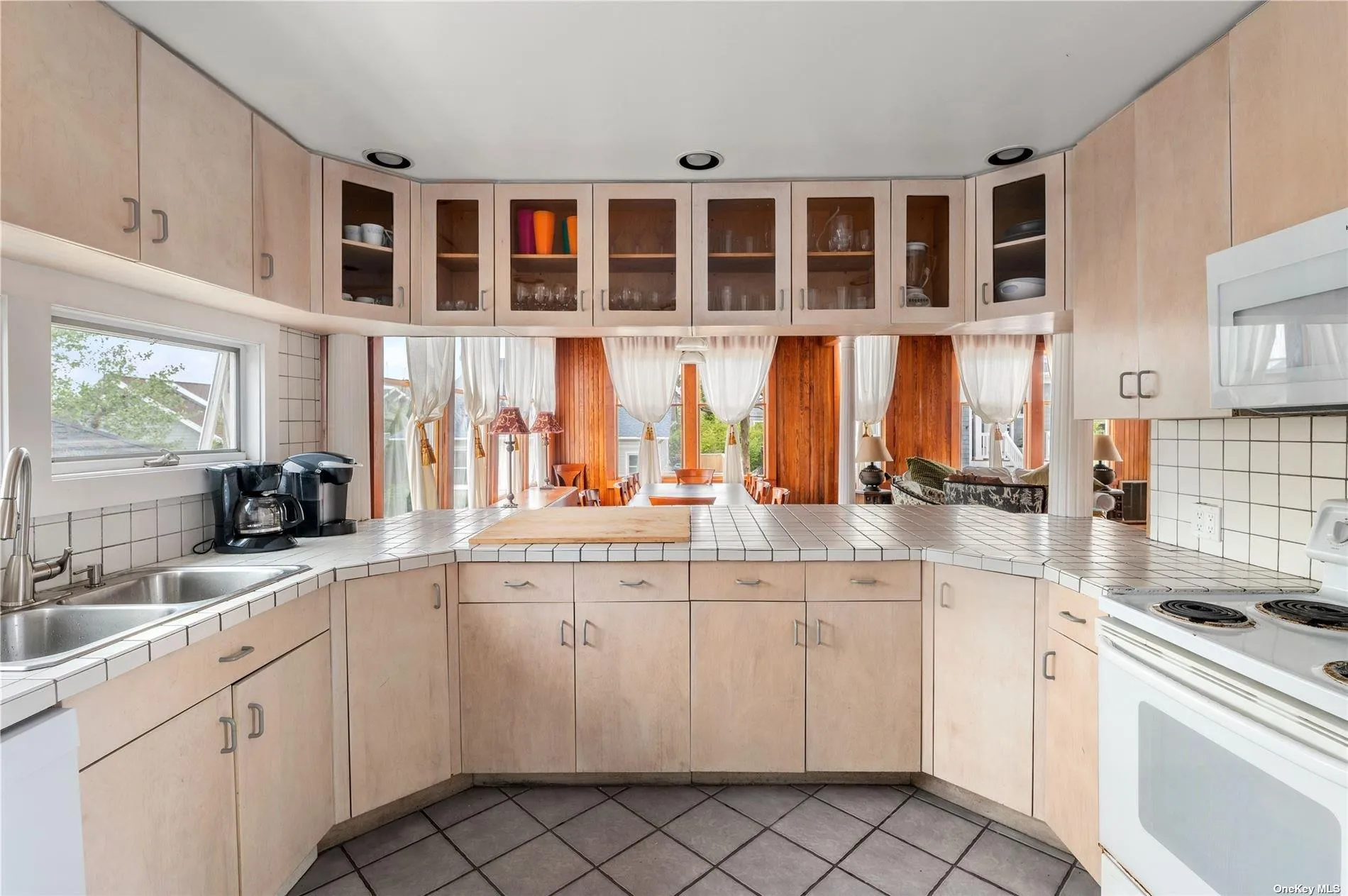 300 Cottage Walk, Islip, NY, 5 Bedrooms Bedrooms, 7 Rooms Rooms,3 BathroomsBathrooms,Residential Lease,For Rent,Cottage,0,L3441573 300 Cottage Walk, Islip, NY, 5 Bedrooms Bedrooms, 7 Rooms Rooms,3 BathroomsBathrooms,Residential Lease,For Rent,Cottage,0,L3441573