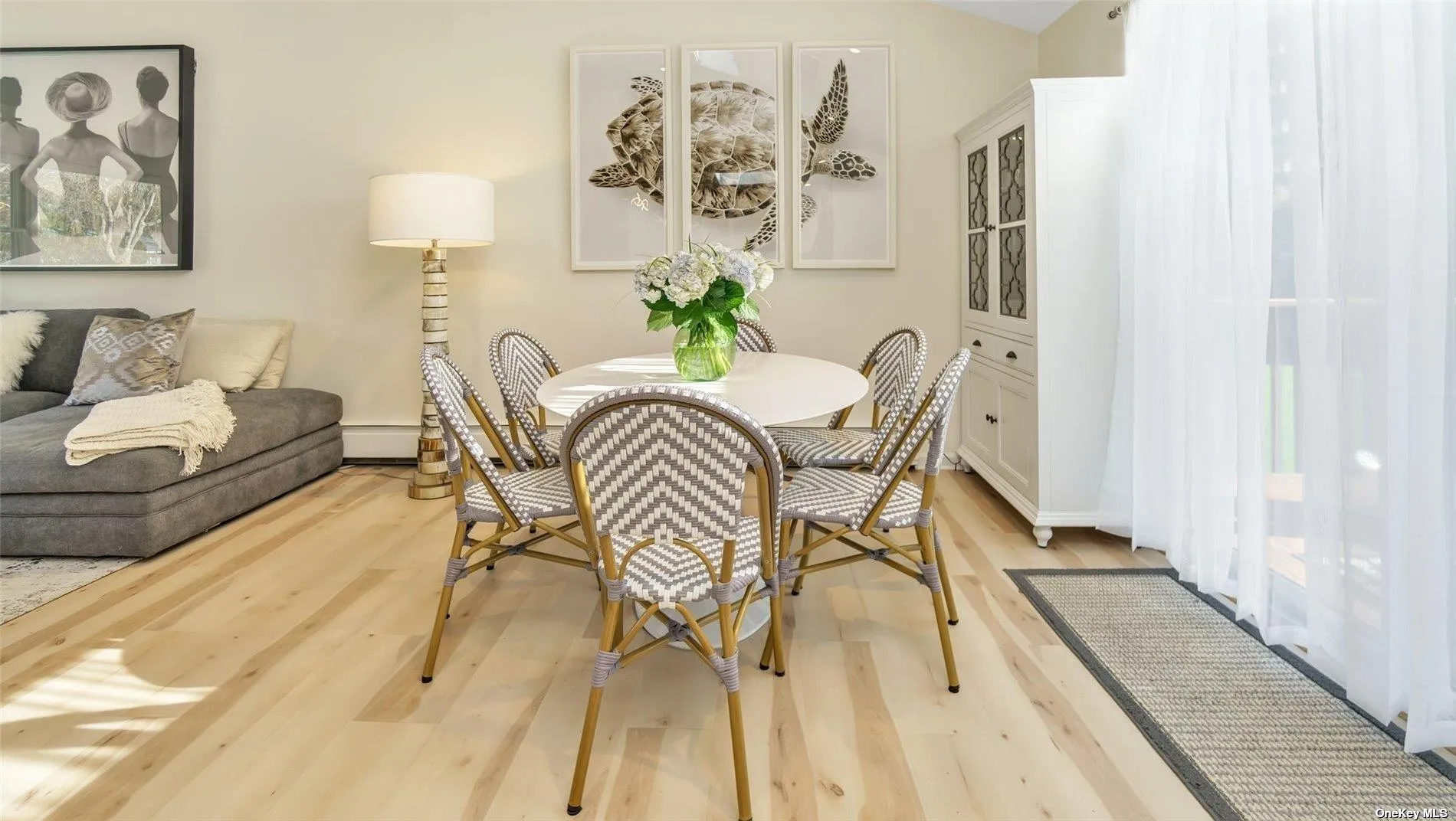 60 Lynncliff Road, Southampton, NY, 3 Bedrooms Bedrooms, 7 Rooms Rooms,2 BathroomsBathrooms,Residential Lease,Idx,Lynncliff,0,L3446754 60 Lynncliff Road, Southampton, NY, 3 Bedrooms Bedrooms, 7 Rooms Rooms,2 BathroomsBathrooms,Residential Lease,Idx,Lynncliff,0,L3446754