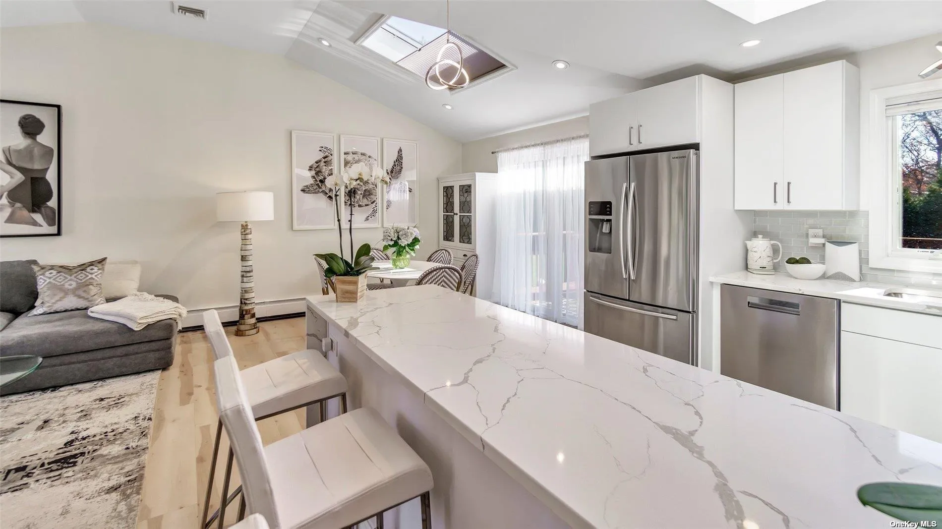 60 Lynncliff Road, Southampton, NY, 3 Bedrooms Bedrooms, 7 Rooms Rooms,2 BathroomsBathrooms,Residential Lease,Idx,Lynncliff,0,L3446754 60 Lynncliff Road, Southampton, NY, 3 Bedrooms Bedrooms, 7 Rooms Rooms,2 BathroomsBathrooms,Residential Lease,Idx,Lynncliff,0,L3446754