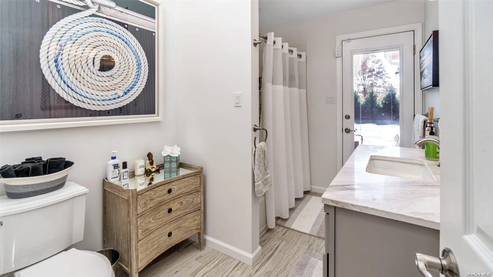 60 Lynncliff Road, Southampton, NY, 3 Bedrooms Bedrooms, 7 Rooms Rooms,2 BathroomsBathrooms,Residential Lease,Idx,Lynncliff,0,L3446754 60 Lynncliff Road, Southampton, NY, 3 Bedrooms Bedrooms, 7 Rooms Rooms,2 BathroomsBathrooms,Residential Lease,Idx,Lynncliff,0,L3446754