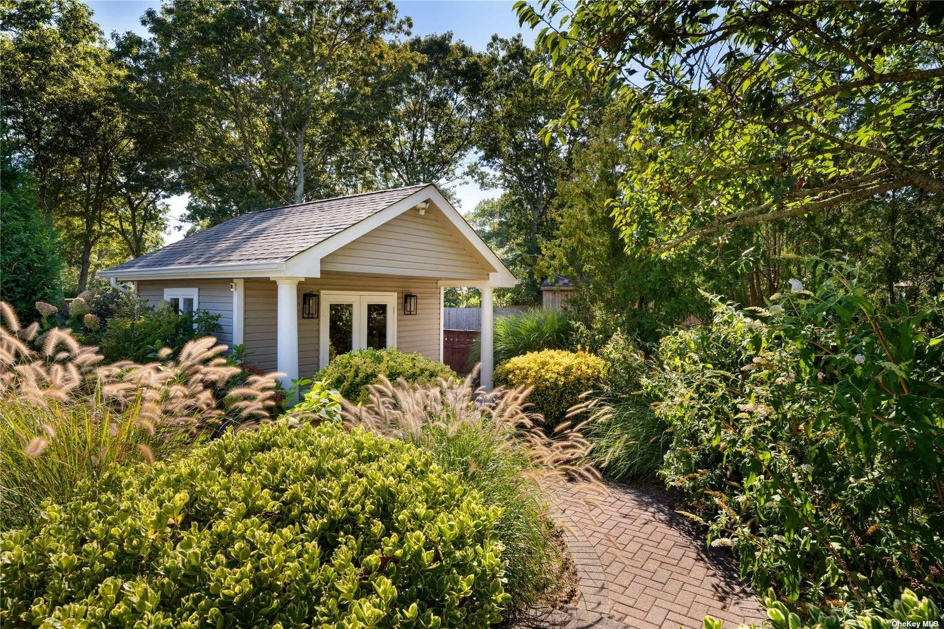 60 Lynncliff Road, Southampton, NY, 3 Bedrooms Bedrooms, 7 Rooms Rooms,2 BathroomsBathrooms,Residential Lease,Idx,Lynncliff,0,L3446754 60 Lynncliff Road, Southampton, NY, 3 Bedrooms Bedrooms, 7 Rooms Rooms,2 BathroomsBathrooms,Residential Lease,Idx,Lynncliff,0,L3446754