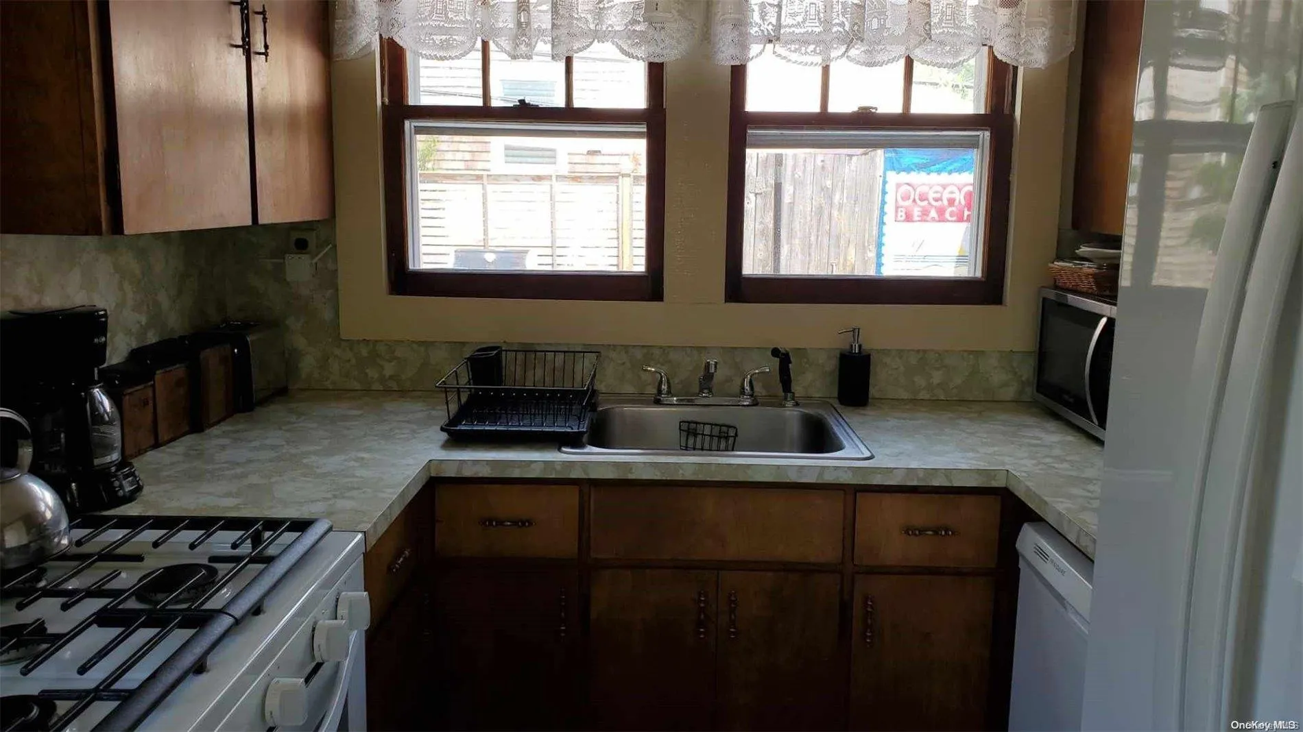 250 Cottage Walk, Islip, NY, 4 Bedrooms Bedrooms, 10 Rooms Rooms,1 BathroomBathrooms,Residential Lease,Idx,Cottage,0,L3447402 250 Cottage Walk, Islip, NY, 4 Bedrooms Bedrooms, 10 Rooms Rooms,1 BathroomBathrooms,Residential Lease,Idx,Cottage,0,L3447402