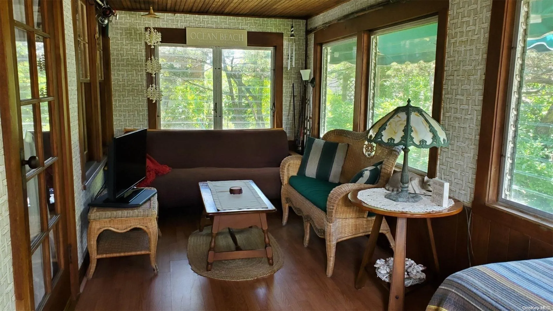 250 Cottage Walk, Islip, NY, 4 Bedrooms Bedrooms, 10 Rooms Rooms,1 BathroomBathrooms,Residential Lease,Idx,Cottage,0,L3447402 250 Cottage Walk, Islip, NY, 4 Bedrooms Bedrooms, 10 Rooms Rooms,1 BathroomBathrooms,Residential Lease,Idx,Cottage,0,L3447402