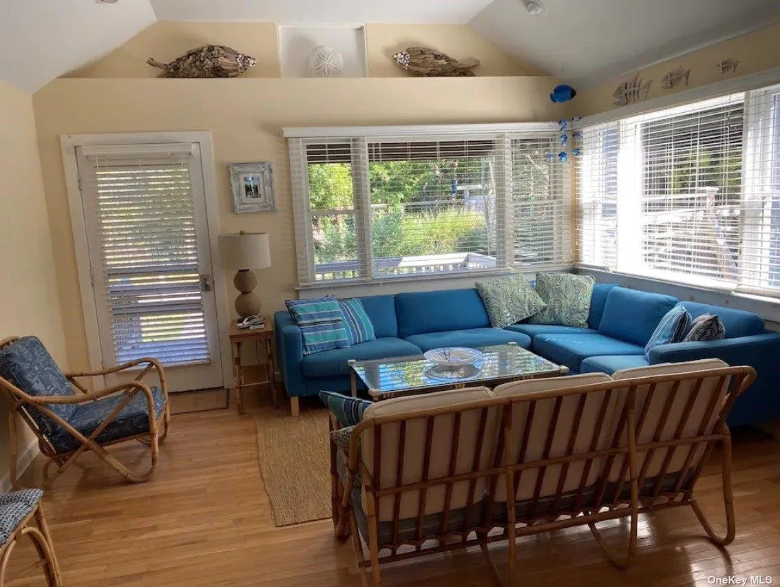 27 Crescent Avenue, Islip, NY, 4 Bedrooms Bedrooms, 8 Rooms Rooms,2 BathroomsBathrooms,Residential Lease,Idx,Crescent,0,L3447911 27 Crescent Avenue, Islip, NY, 4 Bedrooms Bedrooms, 8 Rooms Rooms,2 BathroomsBathrooms,Residential Lease,Idx,Crescent,0,L3447911