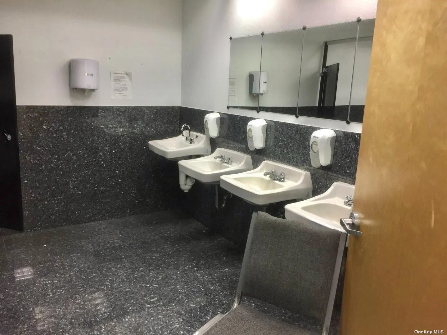 247 Fulton Ave, Hempstead, NY, ,Commercial Lease,Idx,Fulton Ave,0,L3449461 247 Fulton Ave, Hempstead, NY, ,Commercial Lease,Idx,Fulton Ave,0,L3449461