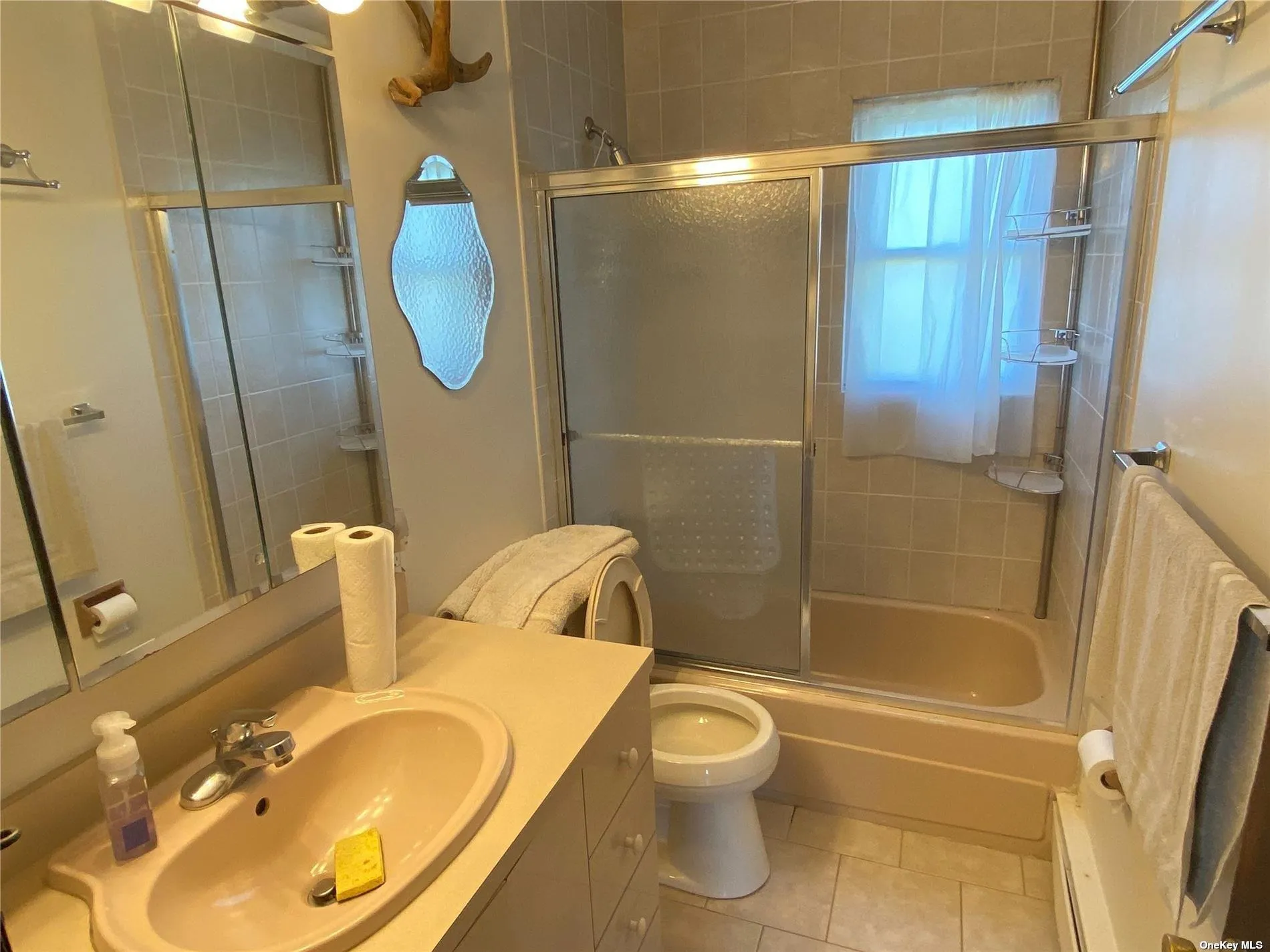 145 Inwood Avenue, Hempstead, NY, 4 Bedrooms Bedrooms, 9 Rooms Rooms,2 BathroomsBathrooms,Residential Lease,For Rent,Inwood,0,KEYL3455231 145 Inwood Avenue, Hempstead, NY, 4 Bedrooms Bedrooms, 9 Rooms Rooms,2 BathroomsBathrooms,Residential Lease,For Rent,Inwood,0,KEYL3455231