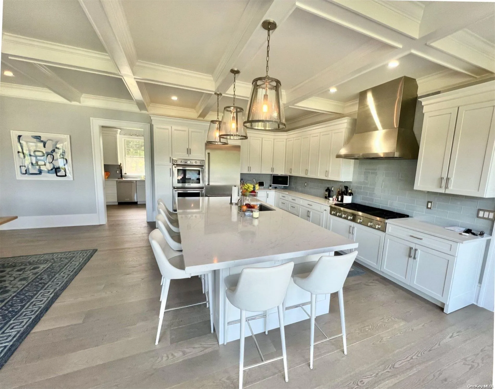 Chef's kitchen informal eat-in Chef's kitchen informal eat-in