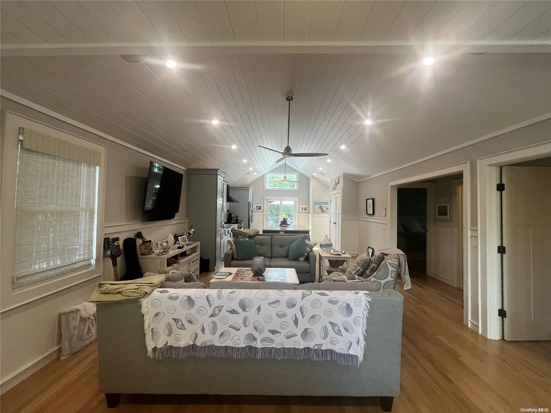 985 Surfview Walk, Islip, NY, 3 Bedrooms Bedrooms, 5 Rooms Rooms,1 BathroomBathrooms,Residential Lease,For Rent,Surfview,0,L3463127 985 Surfview Walk, Islip, NY, 3 Bedrooms Bedrooms, 5 Rooms Rooms,1 BathroomBathrooms,Residential Lease,For Rent,Surfview,0,L3463127