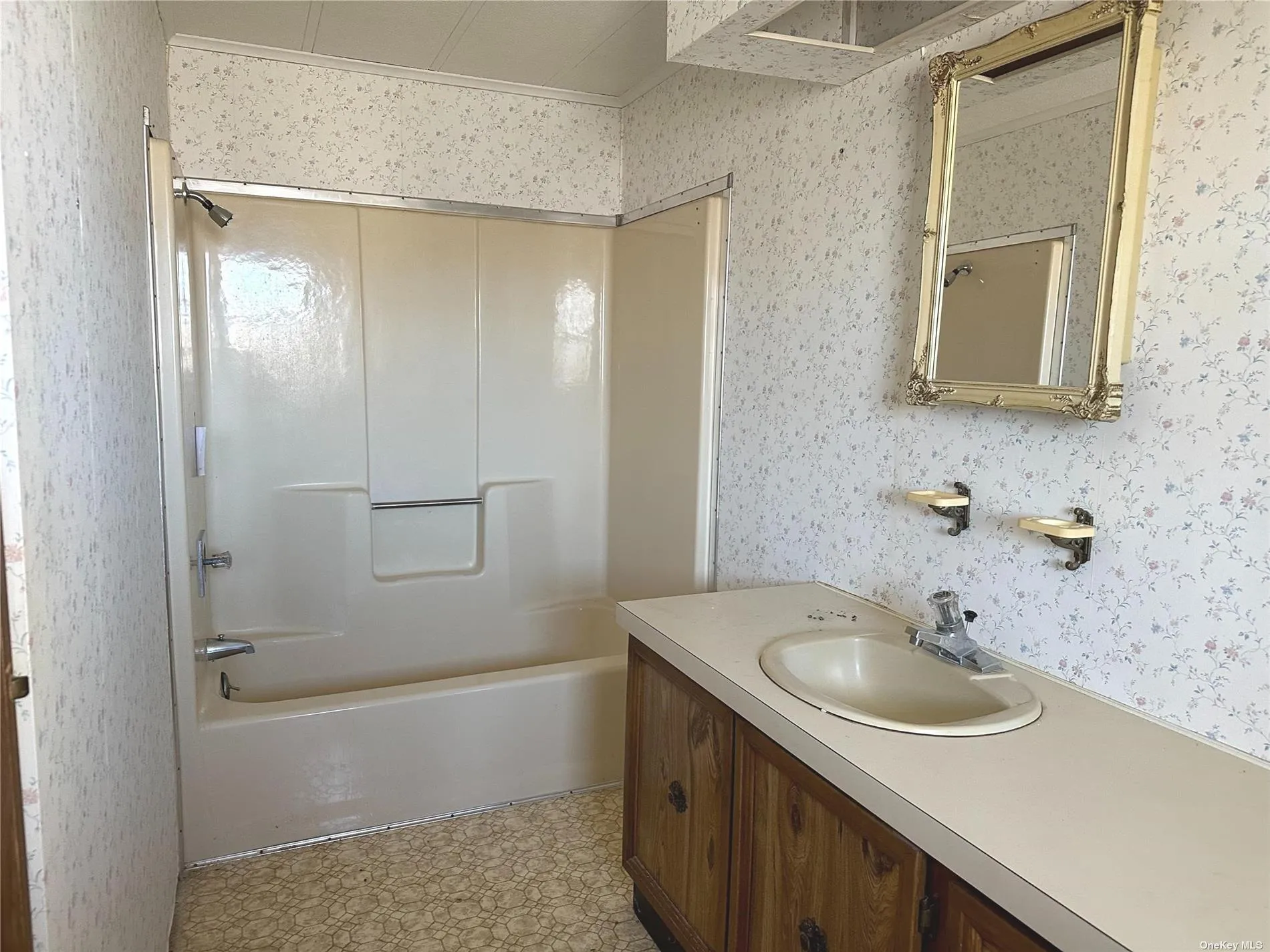 55 Village Circle, Brookhaven, NY, 2 Bedrooms Bedrooms, 5 Rooms Rooms,2 BathroomsBathrooms,Residential,For Rent,Village,0,L3464553 55 Village Circle, Brookhaven, NY, 2 Bedrooms Bedrooms, 5 Rooms Rooms,2 BathroomsBathrooms,Residential,For Rent,Village,0,L3464553
