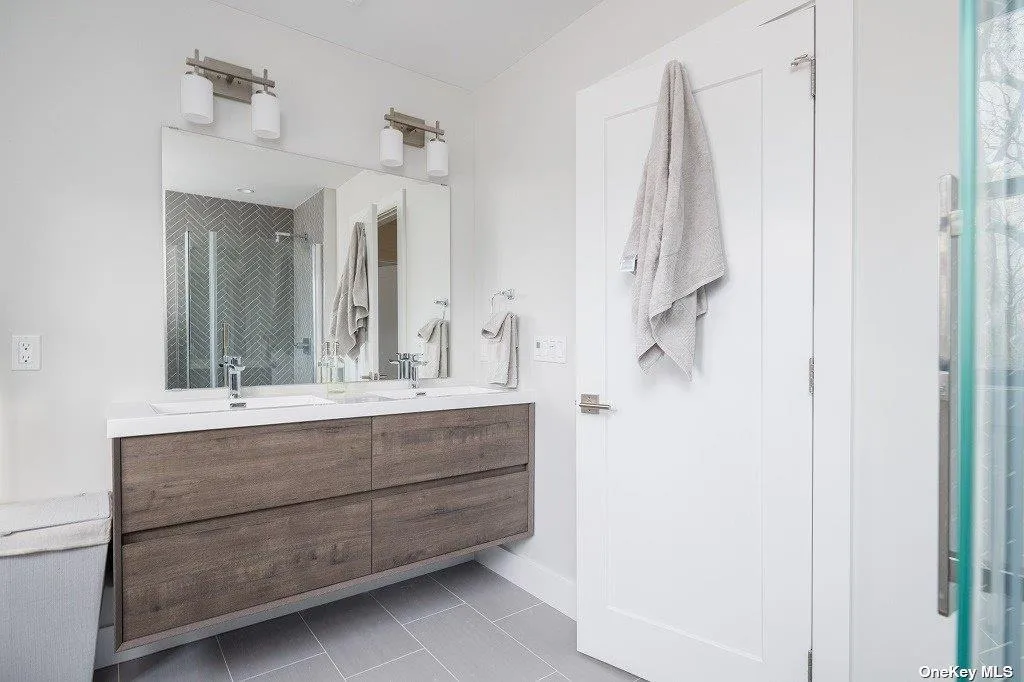 650 Pine Avenue, Southold, NY, 8 Bedrooms Bedrooms, 22 Rooms Rooms,7 BathroomsBathrooms,Residential Lease,For Rent,Pine,0,L3466368 650 Pine Avenue, Southold, NY, 8 Bedrooms Bedrooms, 22 Rooms Rooms,7 BathroomsBathrooms,Residential Lease,For Rent,Pine,0,L3466368