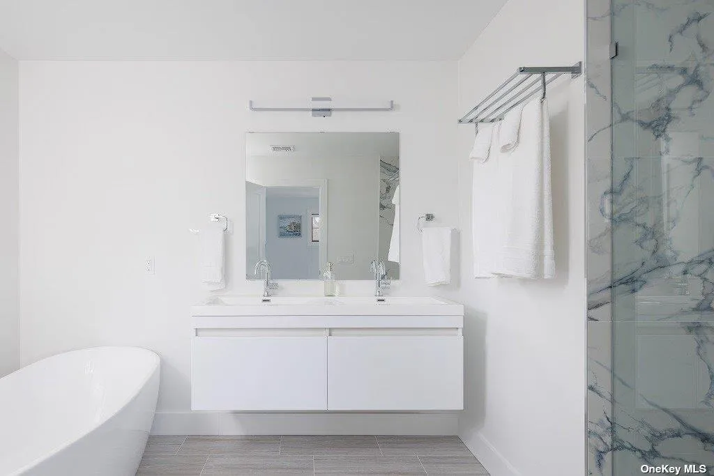 650 Pine Avenue, Southold, NY, 8 Bedrooms Bedrooms, 22 Rooms Rooms,7 BathroomsBathrooms,Residential Lease,For Rent,Pine,0,L3466368 650 Pine Avenue, Southold, NY, 8 Bedrooms Bedrooms, 22 Rooms Rooms,7 BathroomsBathrooms,Residential Lease,For Rent,Pine,0,L3466368